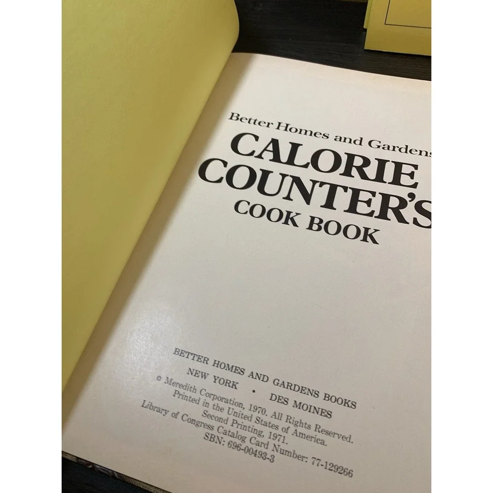 Vintage Cookbook Hardback 70s 80s‎ Betty Crocker Better Homes Microwave Calories